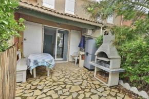 Pavillon familial dans une résidence avec piscine proche plage